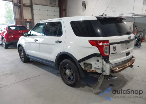 2013 Ford Police Interceptor z USA, uszkodzony, nr VIN 1FM5K8AR6DGA80571